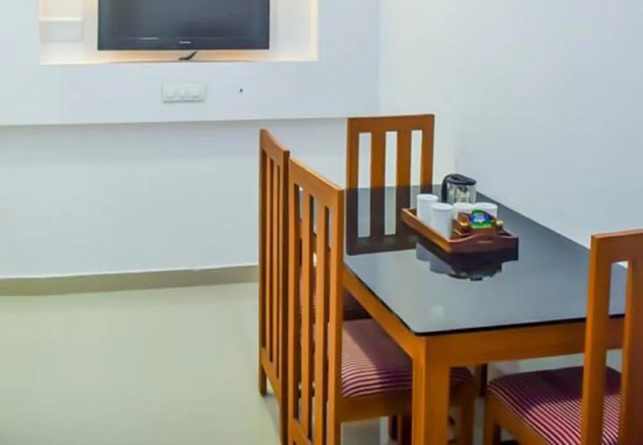 Hotel Phils' Residency & Banquets Kochi