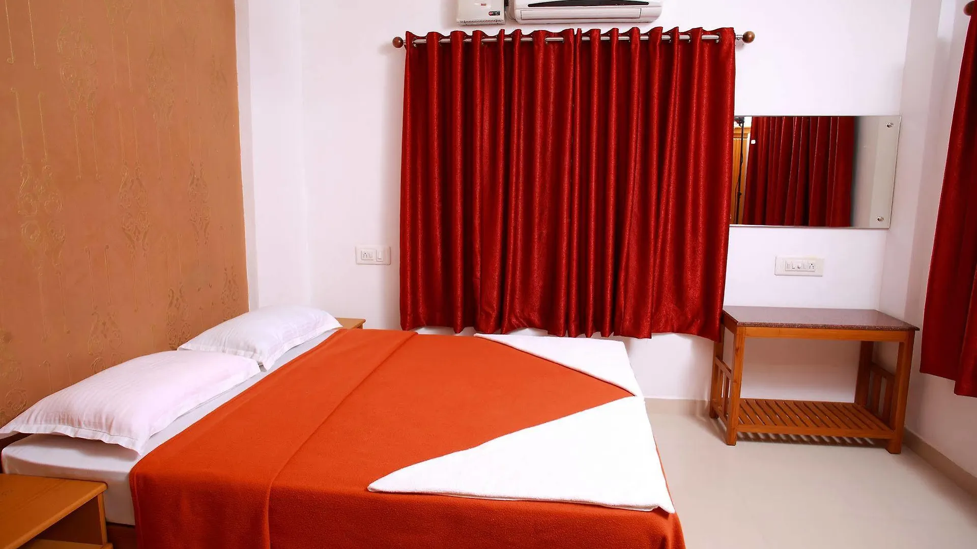 Hotel Phils' Residency & Banquets Kochi