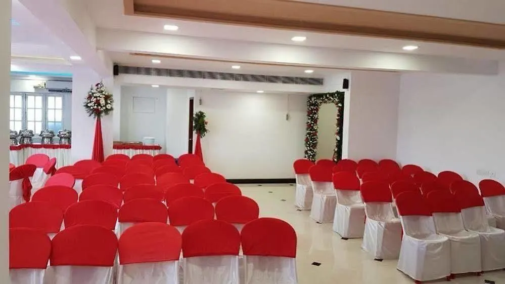 Hotel Phils' Residency & Banquets Kochi